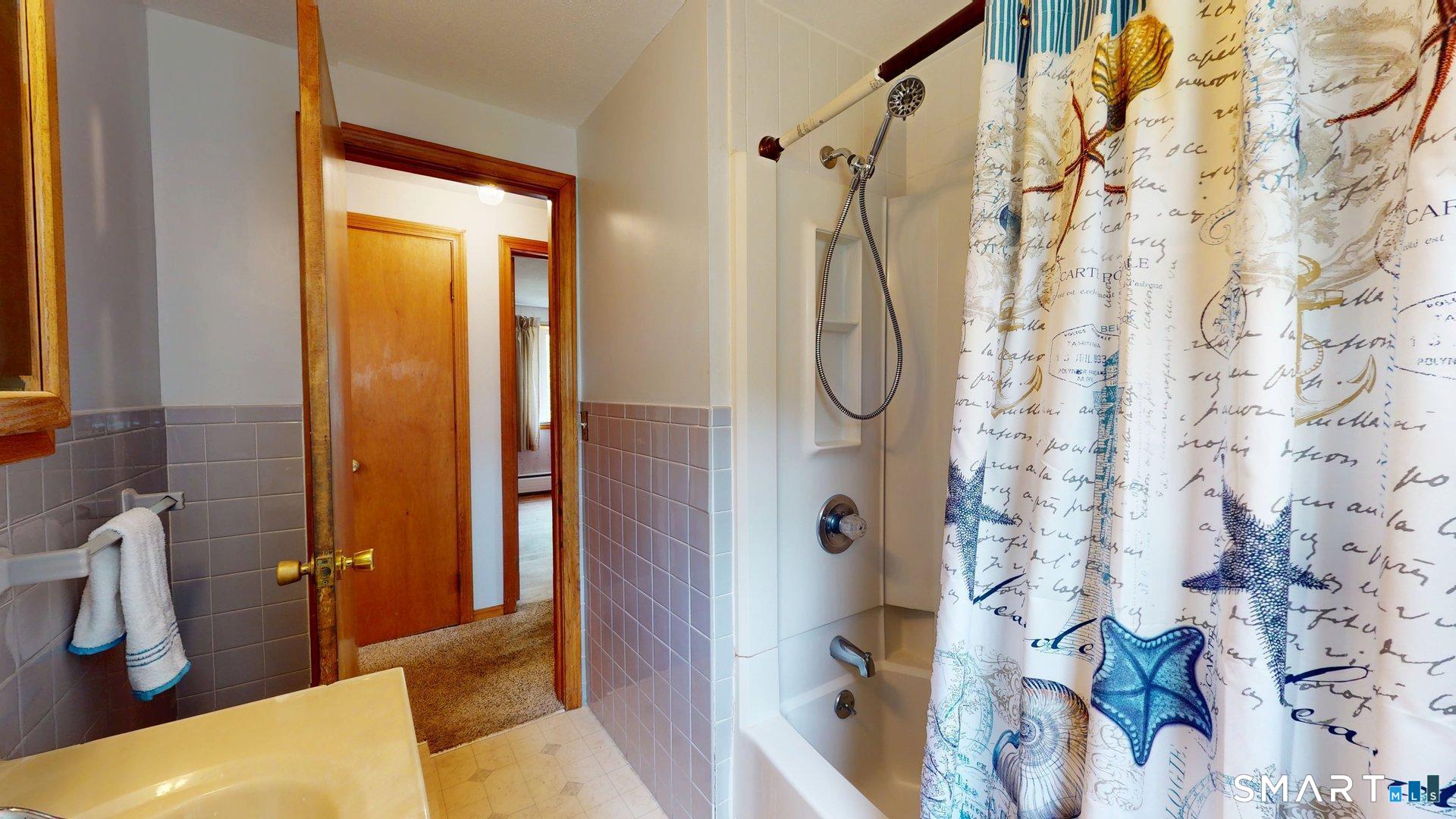 5 Pershing Road Windsor Locks, CT 06096 - Photo 20 of 40