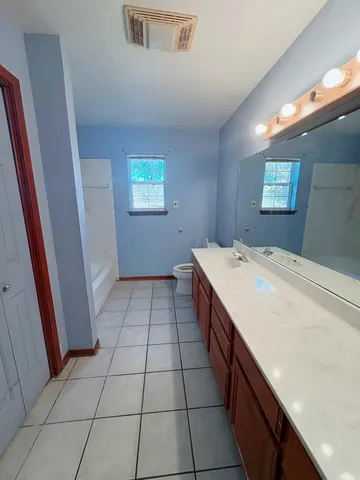 $520,000 | 172 Schattenbaum Drive, Fredericksburg, TX 78624