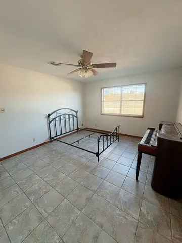 $520,000 | 172 Schattenbaum Drive, Fredericksburg, TX 78624