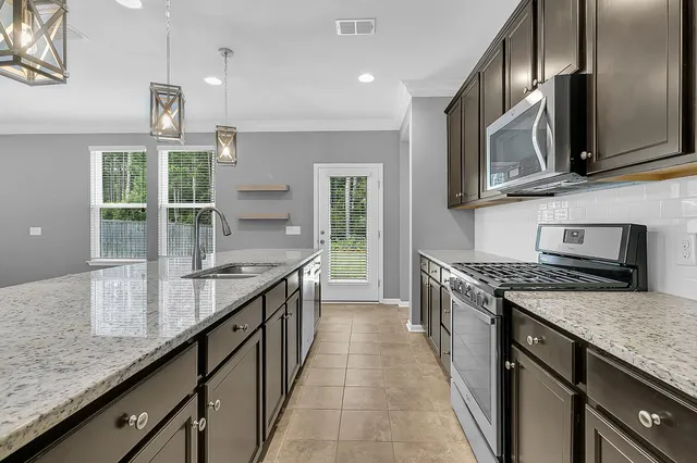 $490,000 | 354 Beachgrass Lane, Summerville, SC 29486