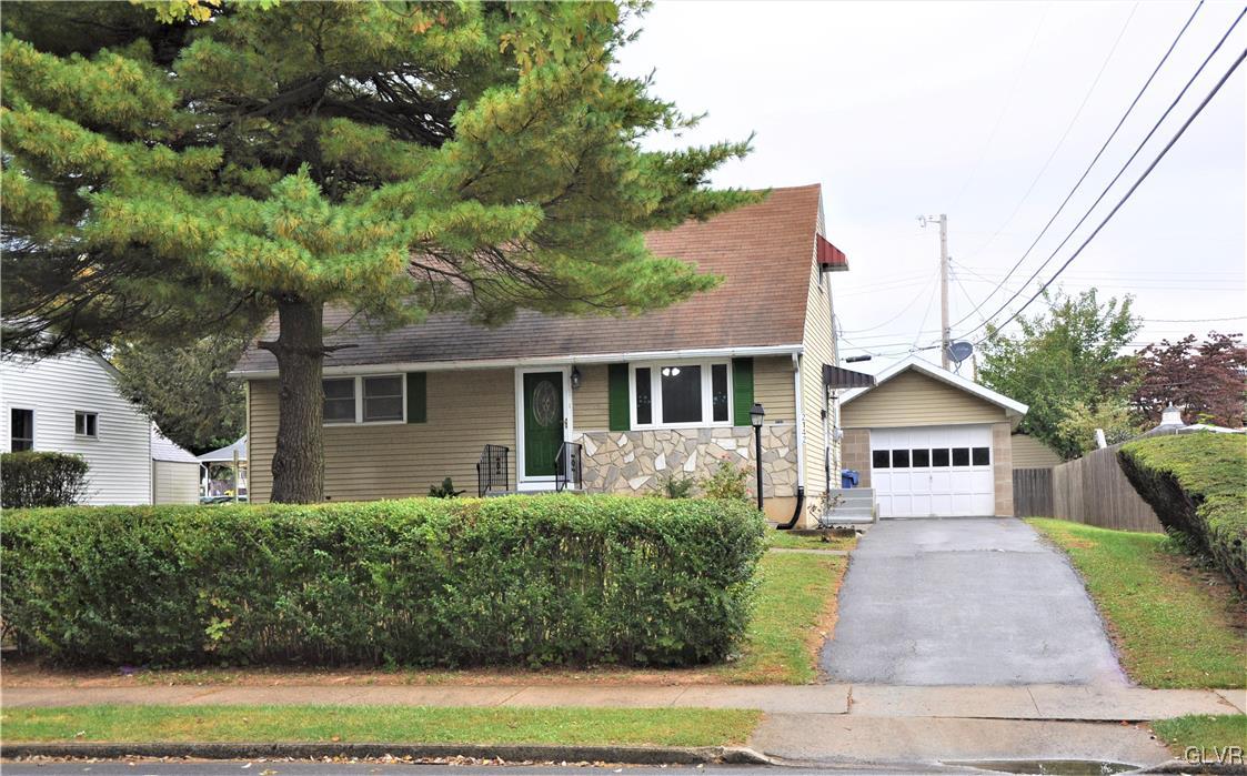 2142 Aster Road Bethlehem, PA 18018 - Photo 1 of 18 Gallery Image 1