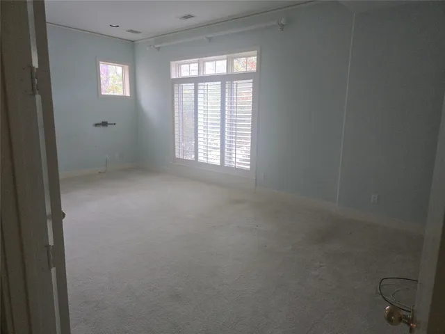 $925,000 | 315 Sugar Berry Circle, Houston, TX 77024