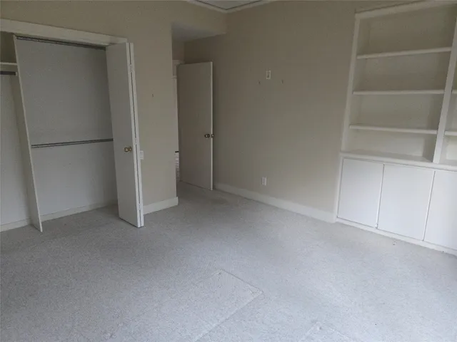 $925,000 | 315 Sugar Berry Circle, Houston, TX 77024