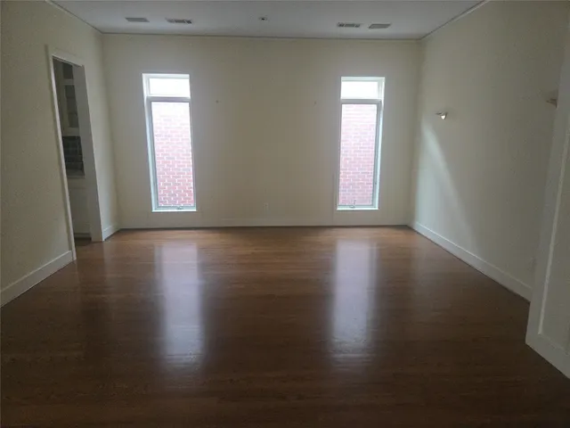 $925,000 | 315 Sugar Berry Circle, Houston, TX 77024