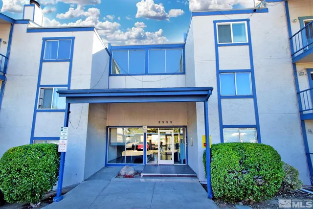 a view of a porch of the house