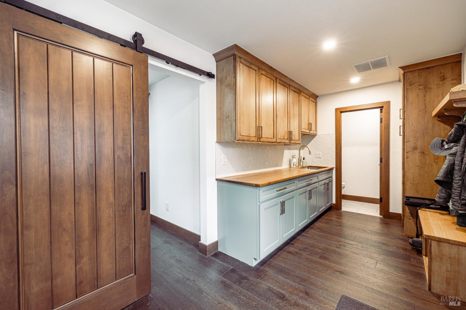 2740 River Road Windsor, CA 95492 - Photo 17 of 42 Gallery Image 17