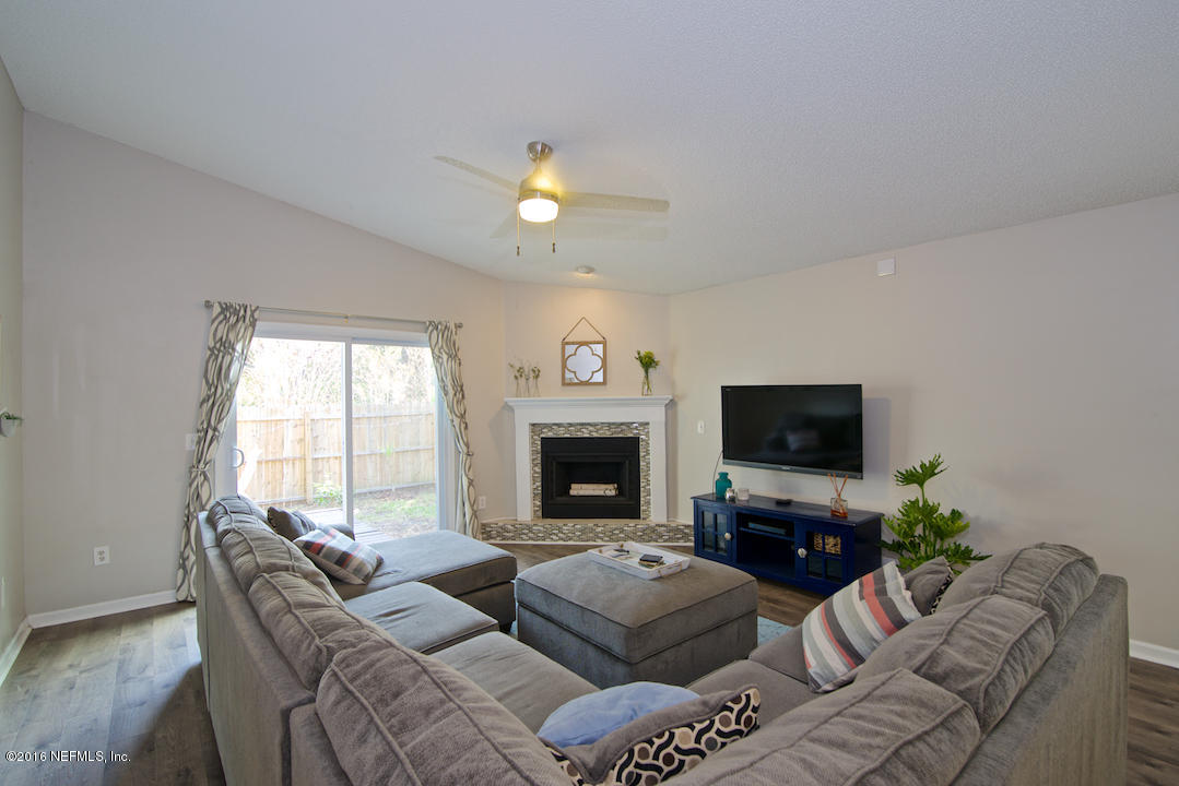 115 Seminole Road Atlantic Beach, FL 32233 - Photo 5 of 21 Family Room