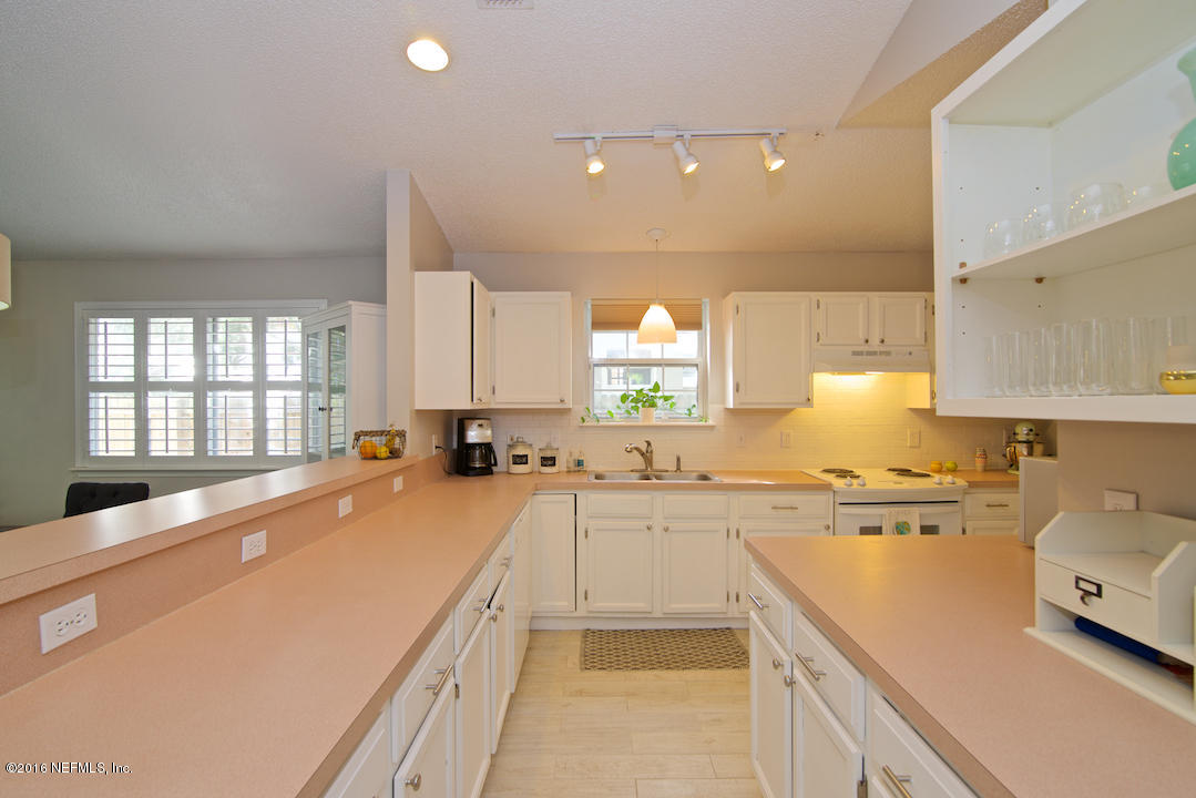 115 Seminole Road Atlantic Beach, FL 32233 - Photo 9 of 21 Lots of Counter Space