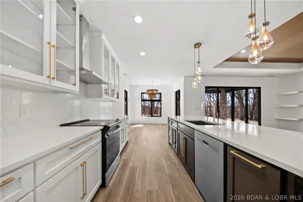 $698,000 | 630 Turn Bridge Lane, Sunrise Beach, MO 65079