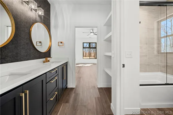 $698,000 | 630 Turn Bridge Lane, Sunrise Beach, MO 65079