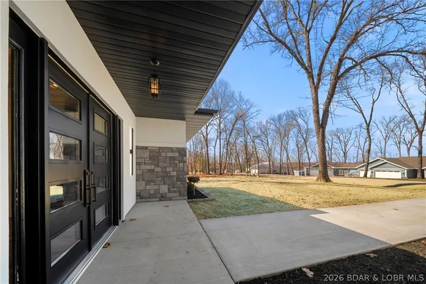 $698,000 | 630 Turn Bridge Lane, Sunrise Beach, MO 65079