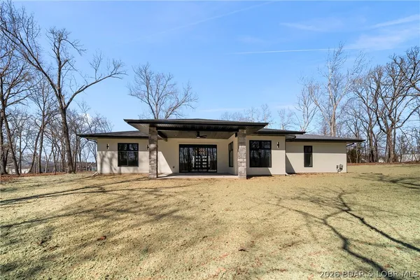 $698,000 | 630 Turn Bridge Lane, Sunrise Beach, MO 65079