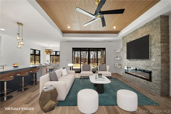 $698,000 | 630 Turn Bridge Lane, Sunrise Beach, MO 65079