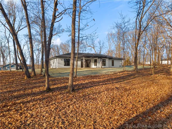 $698,000 | 630 Turn Bridge Lane, Sunrise Beach, MO 65079