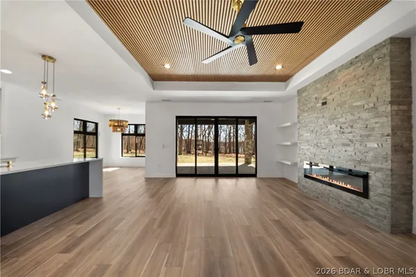 $698,000 | 630 Turn Bridge Lane, Sunrise Beach, MO 65079