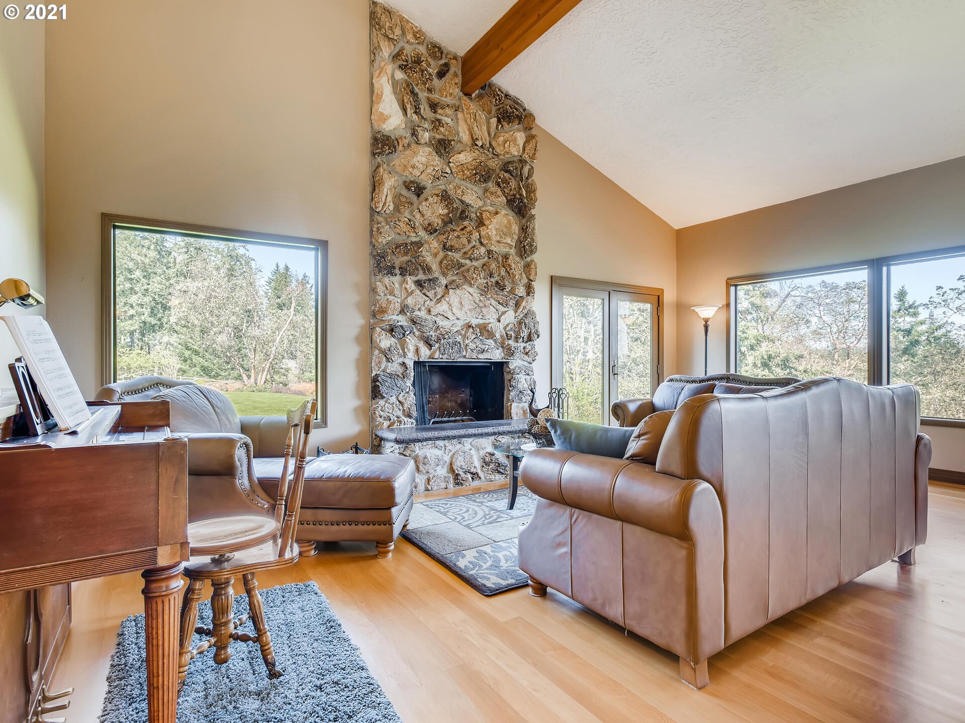 13387 Southwest Morgan Road Sherwood, OR 97140 - Photo 4 of 32 Gallery Image 4