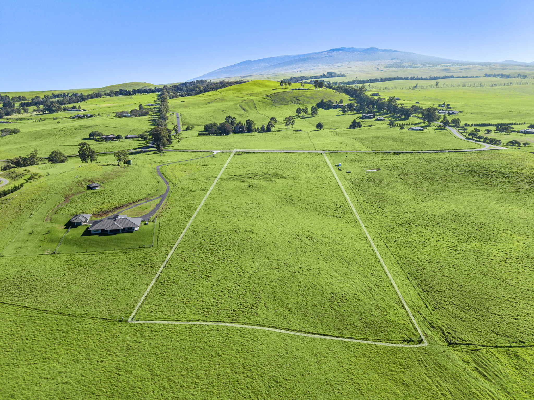 67-1148 Wainoenoe Road Kamuela, HI 96743 - Photo 3 of 27 a view of an outdoor space and a yard