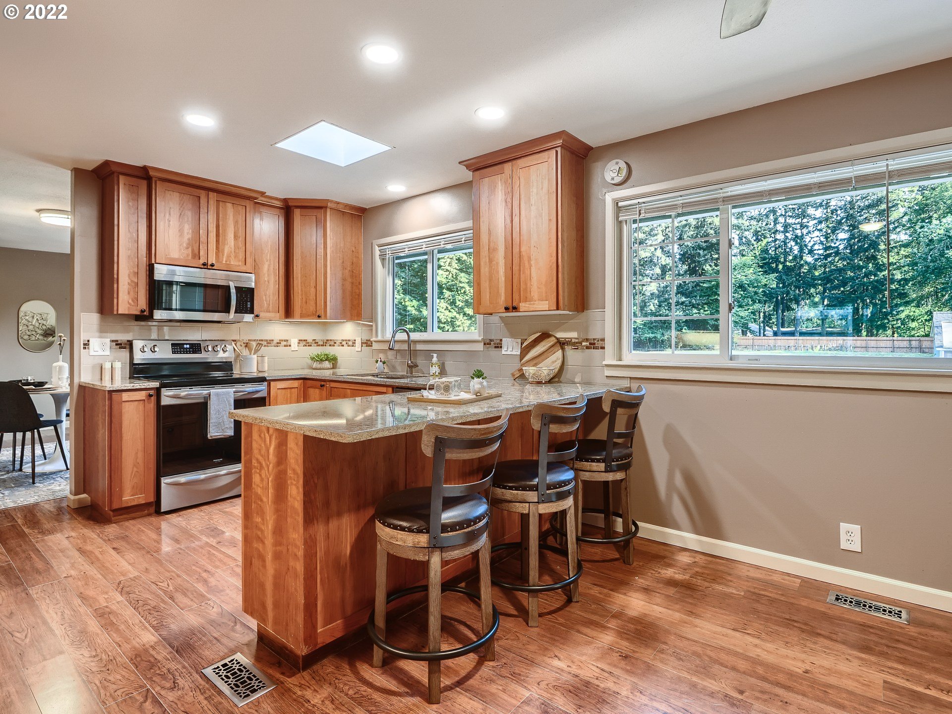 23685 Southeast Hoffmeister Road Damascus, OR 97089 - Photo 5 of 28 Gallery Image 5