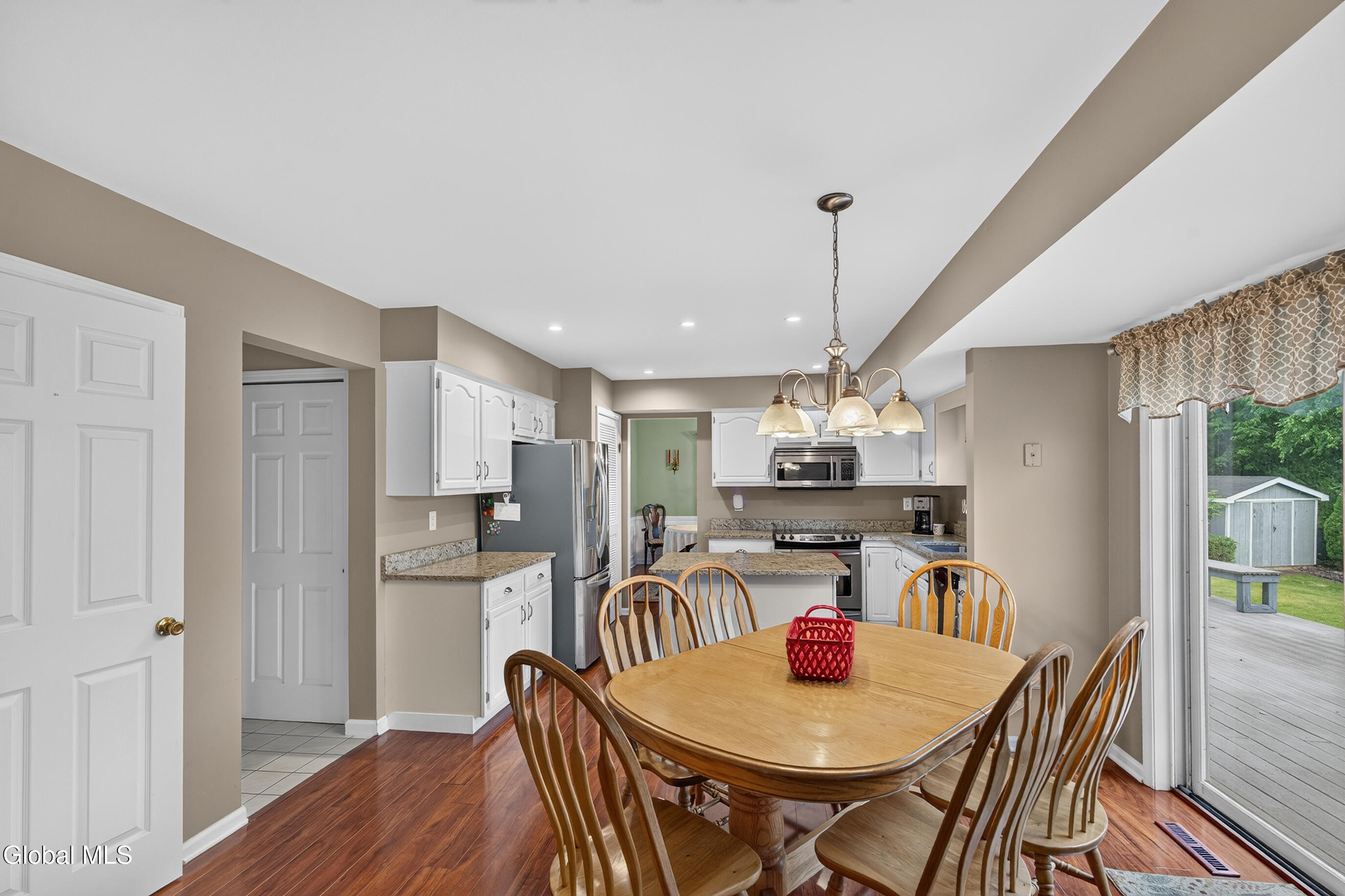 44 Mallard Road Bethlehem, NY 12077 - Photo 47 of 90 055-44-Mallard-Rd-Glenmont-NY-12077