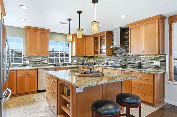 $1,899,000 | 386 Los Altos Avenue, Long Beach, CA 90814