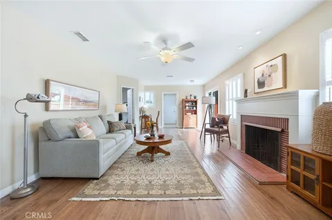 $1,899,000 | 386 Los Altos Avenue, Long Beach, CA 90814