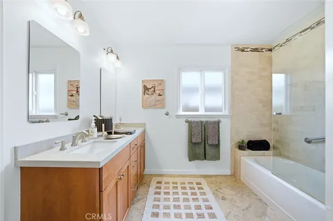 $1,899,000 | 386 Los Altos Avenue, Long Beach, CA 90814