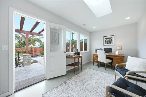 $1,899,000 | 386 Los Altos Avenue, Long Beach, CA 90814