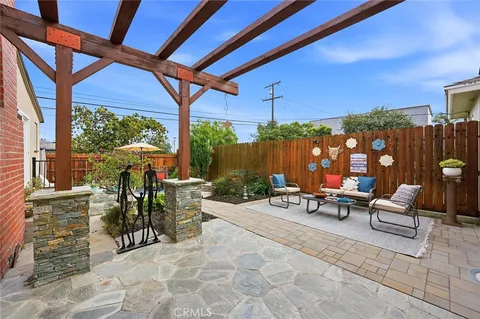 $1,899,000 | 386 Los Altos Avenue, Long Beach, CA 90814