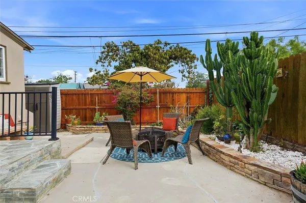$1,899,000 | 386 Los Altos Avenue, Long Beach, CA 90814