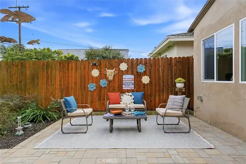 $1,899,000 | 386 Los Altos Avenue, Long Beach, CA 90814