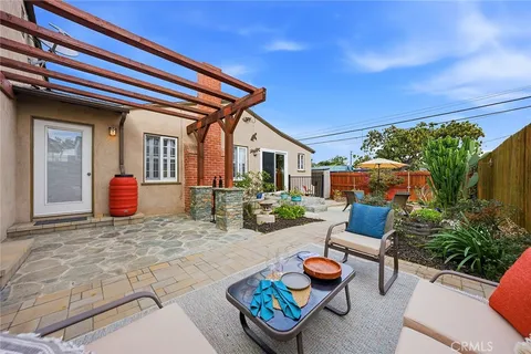 $1,899,000 | 386 Los Altos Avenue, Long Beach, CA 90814