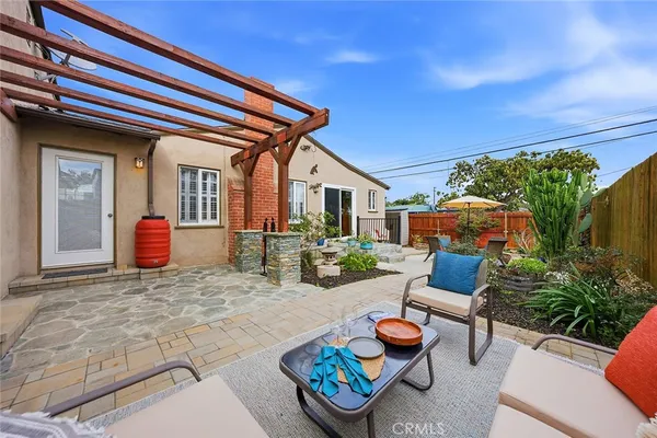 $1,899,000 | 386 Los Altos Avenue, Long Beach, CA 90814