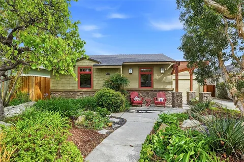 $1,899,000 | 386 Los Altos Avenue, Long Beach, CA 90814