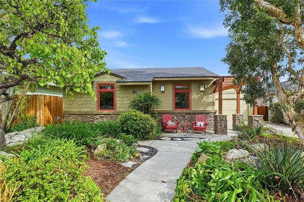 $1,899,000 | 386 Los Altos Avenue, Long Beach, CA 90814