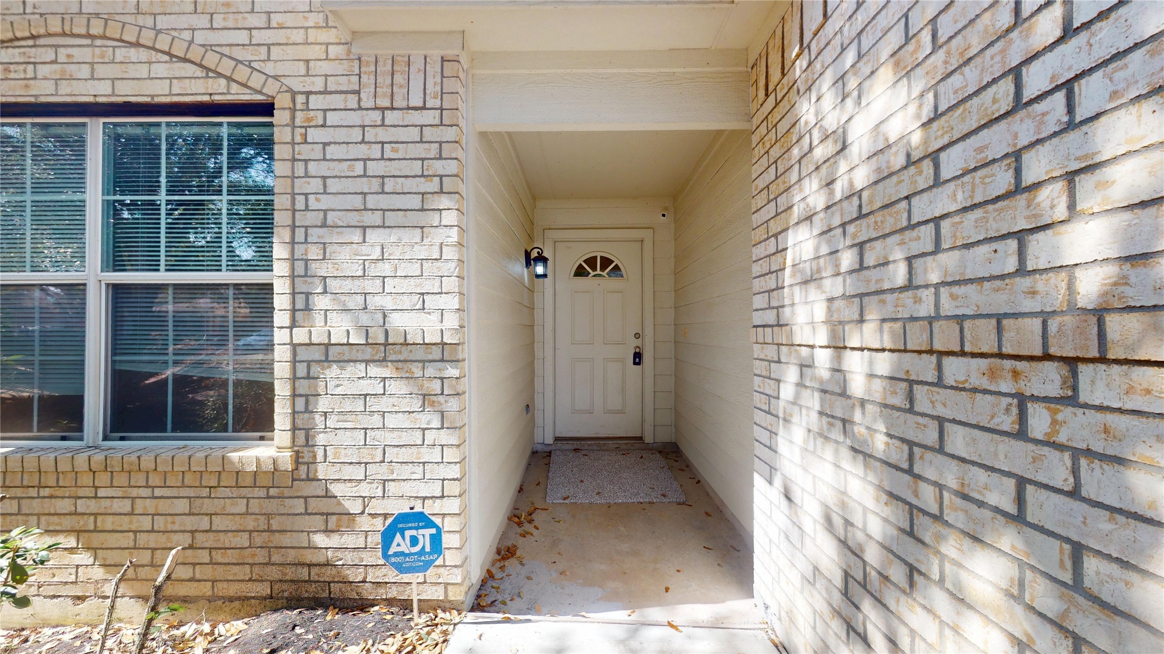 6007 Baldwin Elm Street Richmond, TX 77407 - Photo 3 of 45 a view of wooden door