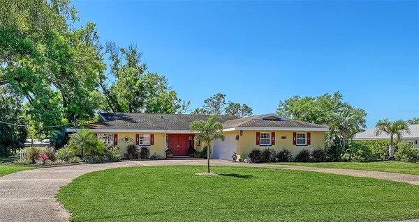 $635,000 | 836 Magellan Drive, Sarasota, FL 34243
