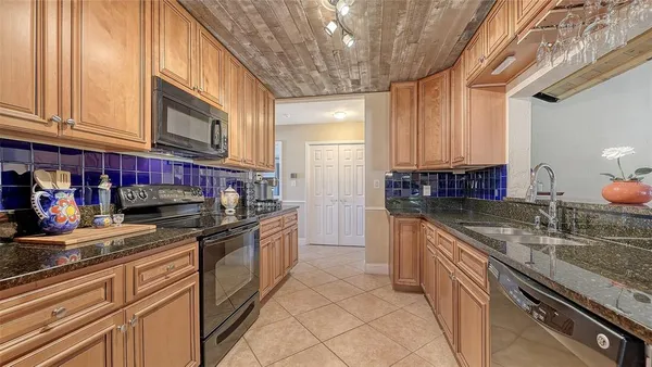 $635,000 | 836 Magellan Drive, Sarasota, FL 34243