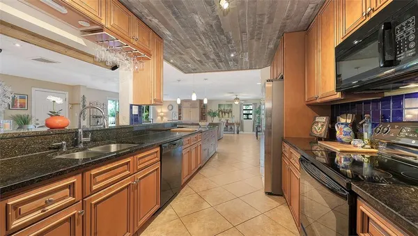 $635,000 | 836 Magellan Drive, Sarasota, FL 34243