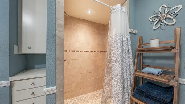 $635,000 | 836 Magellan Drive, Sarasota, FL 34243