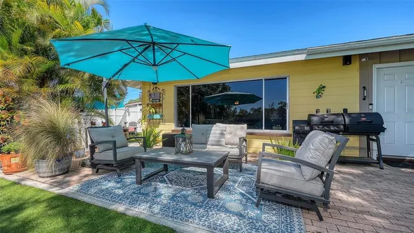 $635,000 | 836 Magellan Drive, Sarasota, FL 34243