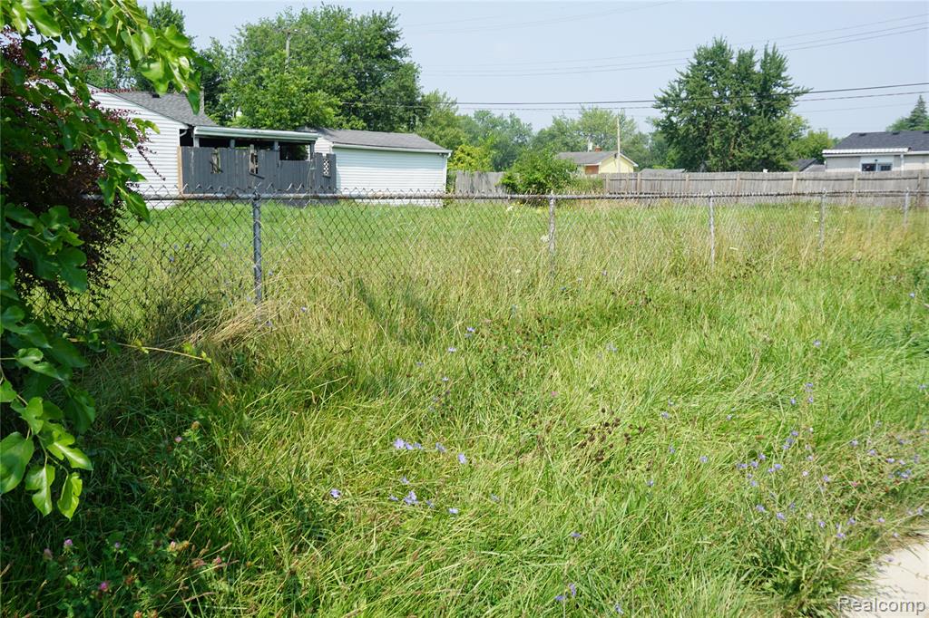 Vacant Spruce Street Inkster, MI 48141 - Photo 5 of 6