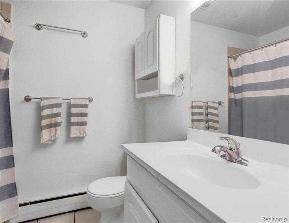 721 West Maple Road Clawson, MI 48017 - Photo 12 of 19 Gallery Image 12