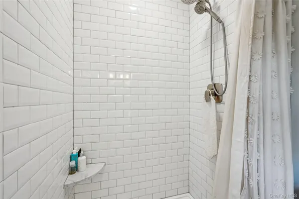 $1,620,000 | 8 Abbey Road, West Nyack, NY 10994