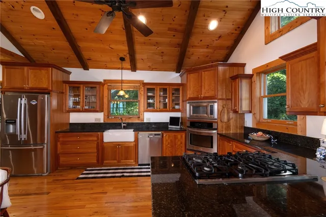 $1,375,000 | 270 Buxton Street, Blowing Rock, NC 28605