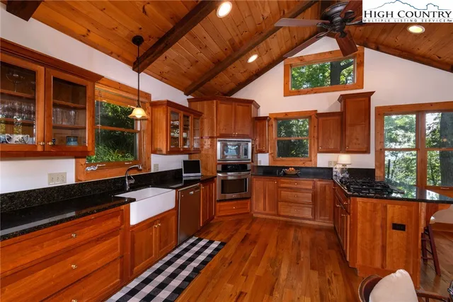 $1,375,000 | 270 Buxton Street, Blowing Rock, NC 28605