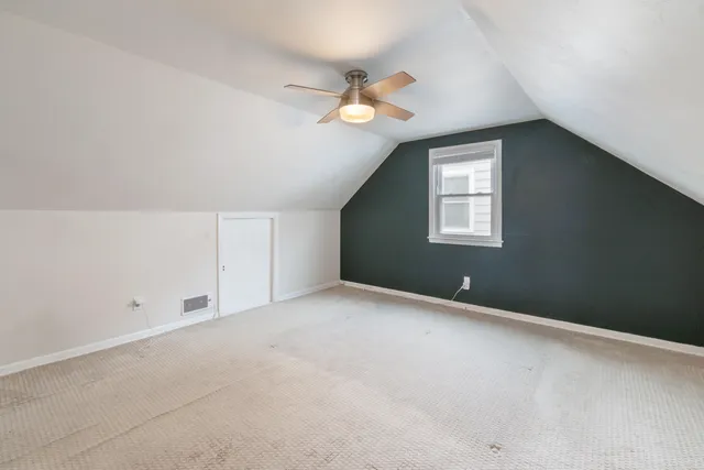 $3,400 | 5751 North Shoreland Avenue, Whitefish Bay, WI 53217