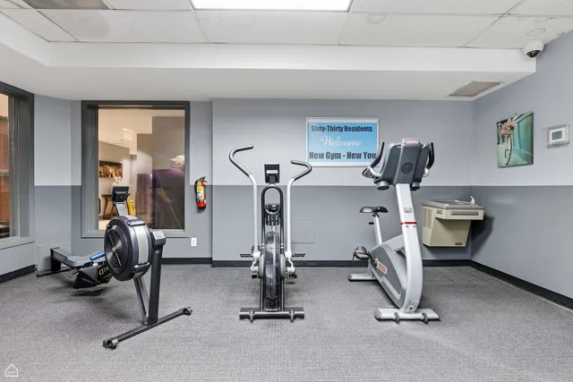 $1,700 | 6030 North Sheridan Road, Unit 2008, Chicago, IL 60660