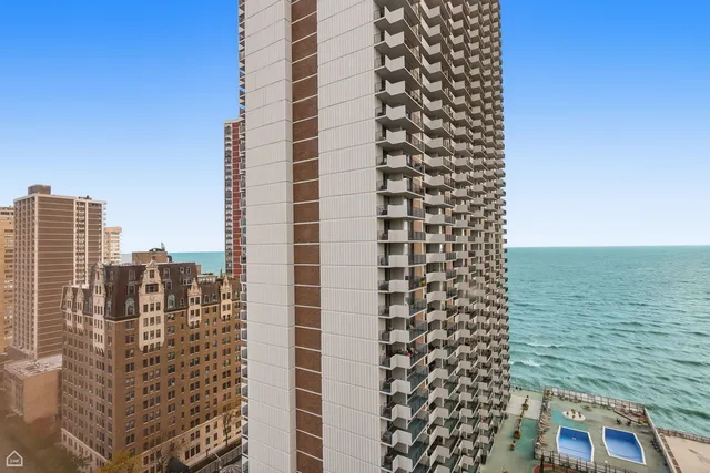 $1,700 | 6030 North Sheridan Road, Unit 2008, Chicago, IL 60660