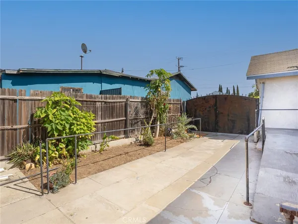 $999,000 | 4125 Lennox Boulevard, Inglewood, CA 90304