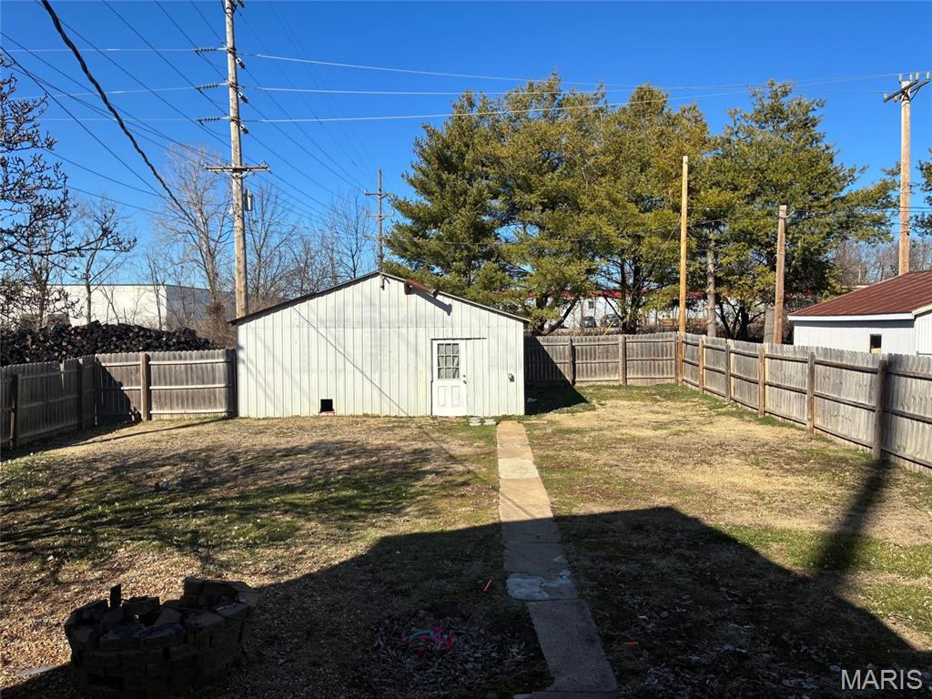 601 8th Street Highland, IL 62249 - Photo 15 of 16